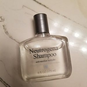 Neutrogena Anti Residue Shampoo